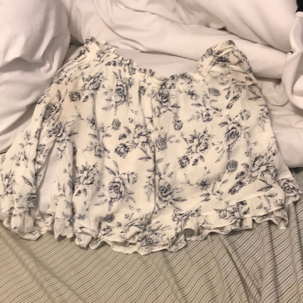 american eagle off the shoulder top